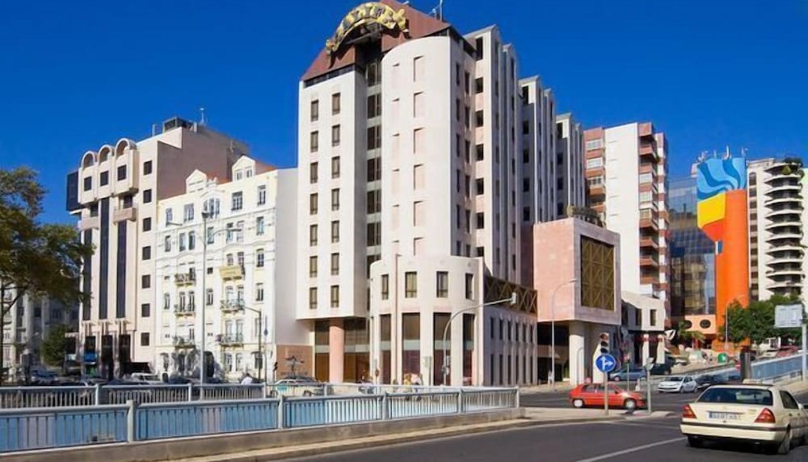 Info - Hotel Alif Campo Pequeno