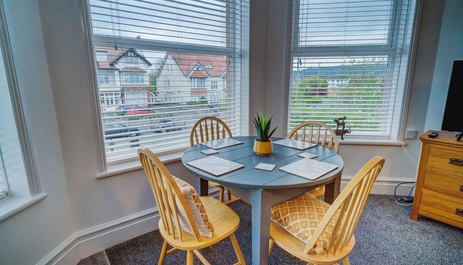 Apartment - Beachmount Holiday Apartments