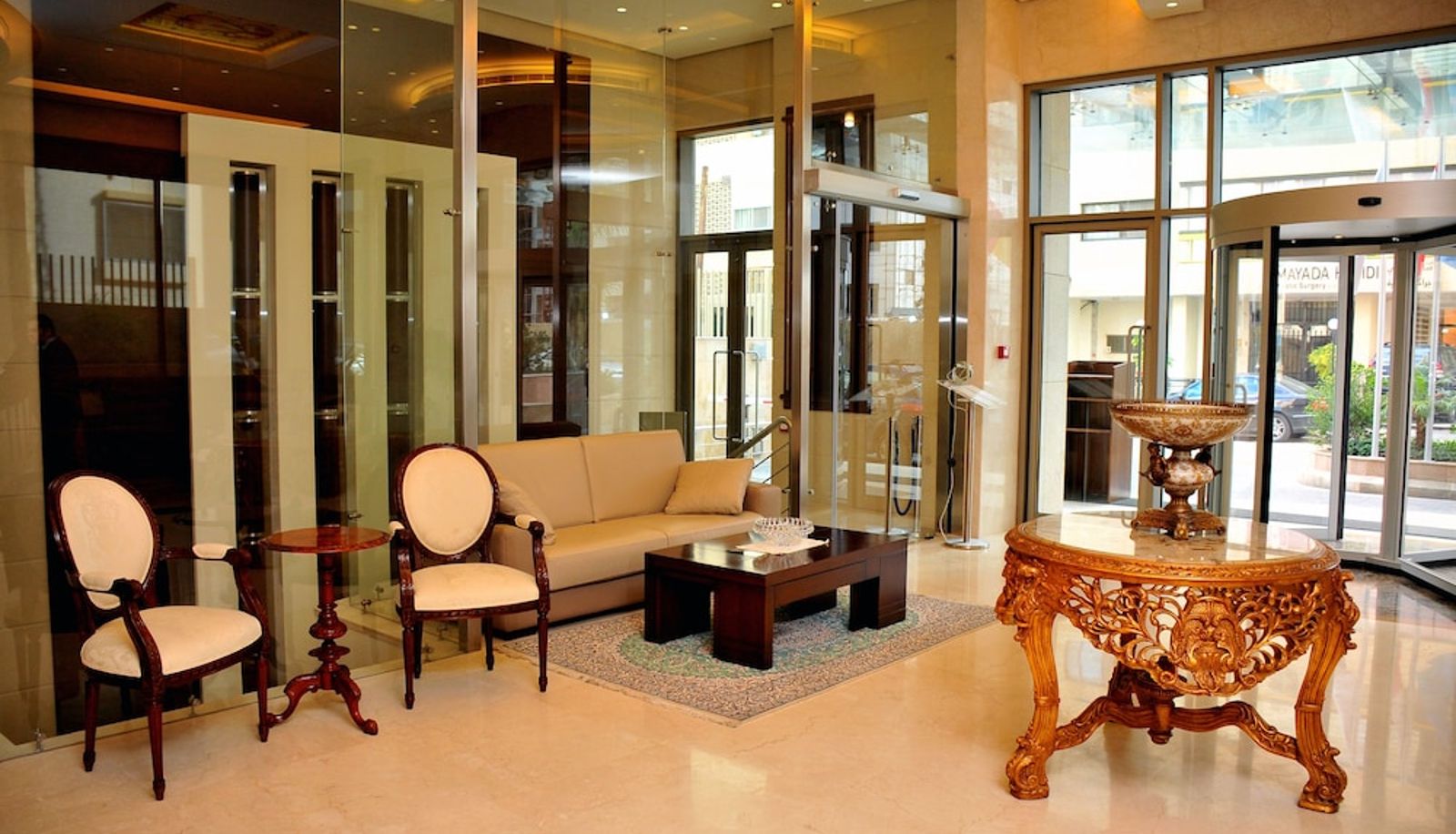Salón - Dolphin Royal Suites
