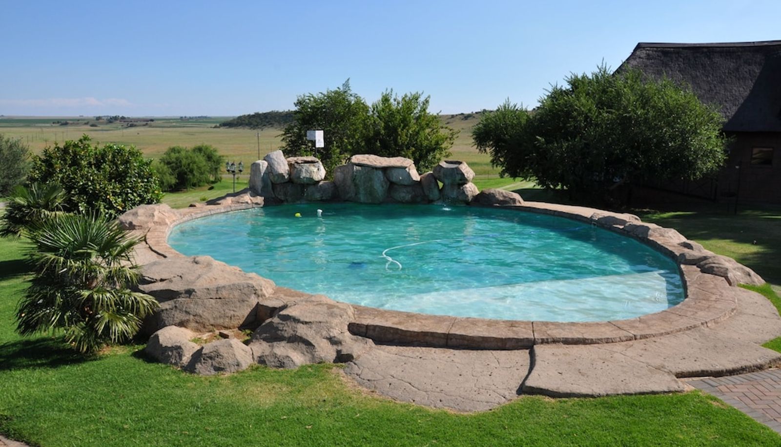 Pool - Lekoa Lodge