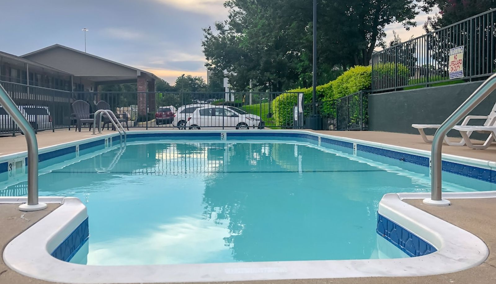Pool - Green Gables Inn