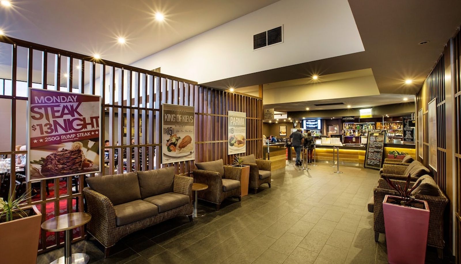 Lobby - Nightcap at Keysborough Hotel