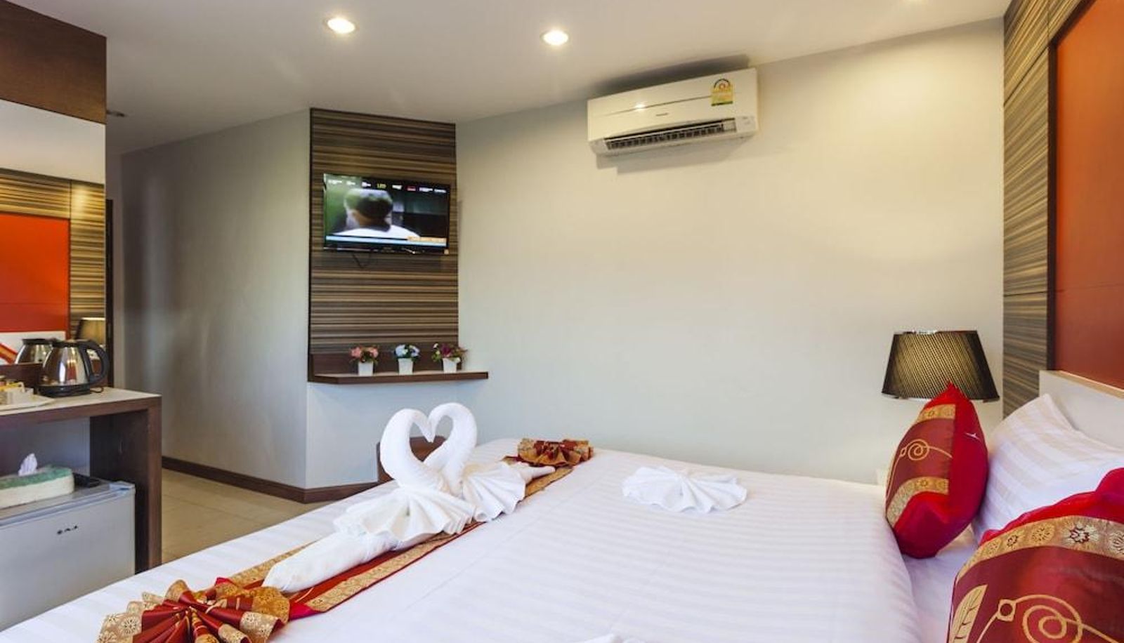 Apartment - Patong Max Value Hotel