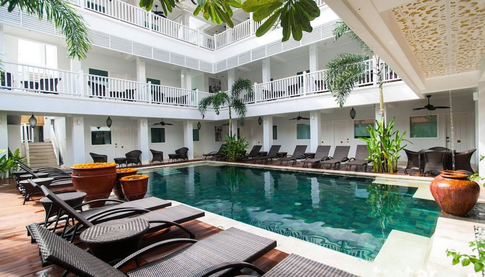 Pool - Samsara Inn