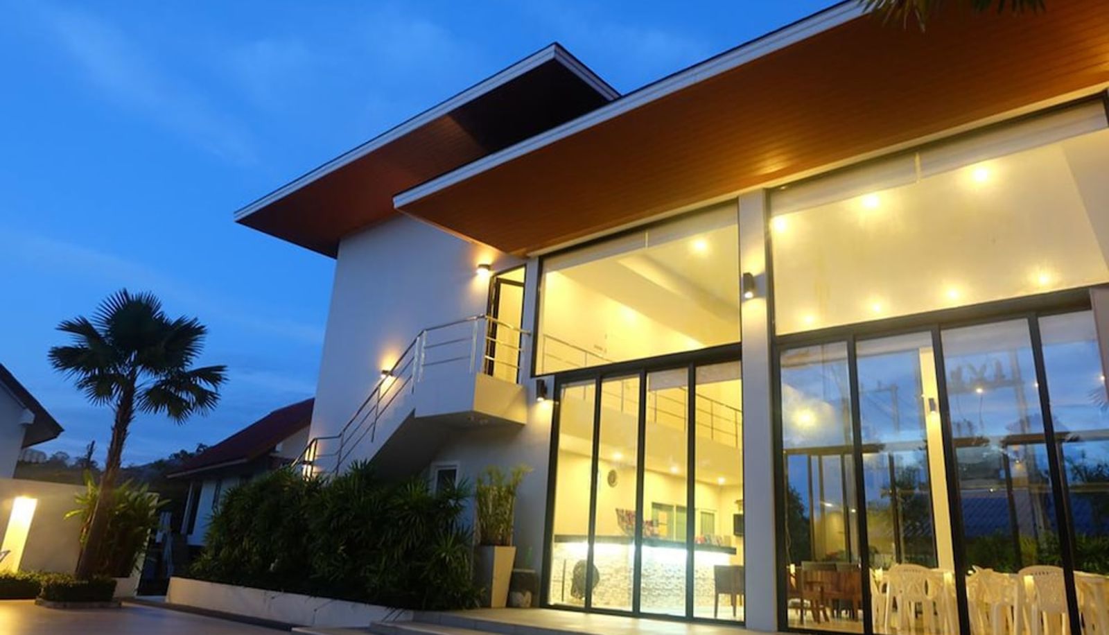 Zwembad - Clear House Resort
