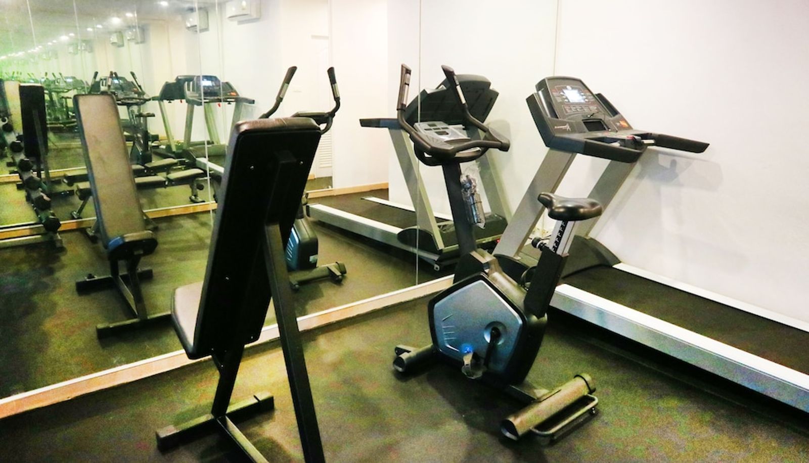 Obiekty sportowe - Aiyaree Place Hotel