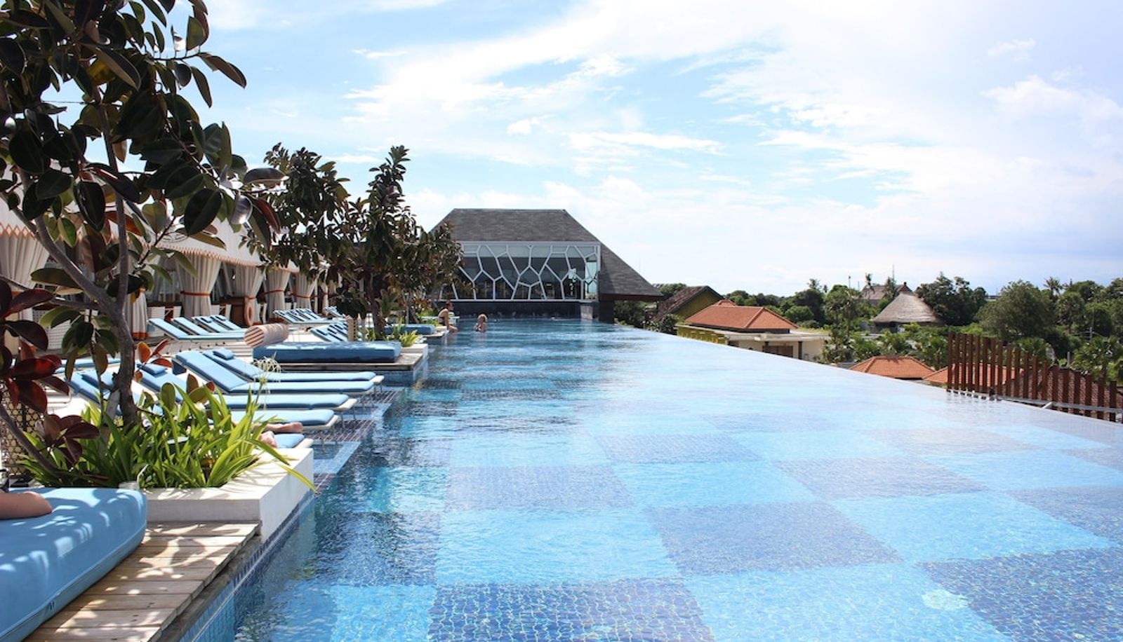 Zwembad - TS Suites Seminyak