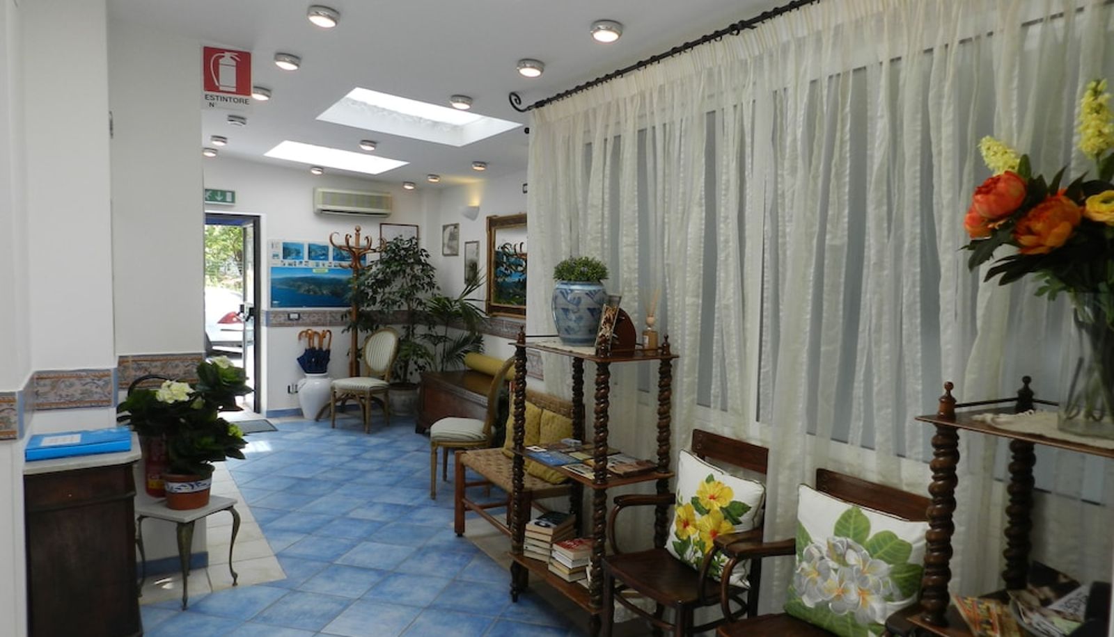 Salón - Hotel Punta Mesco