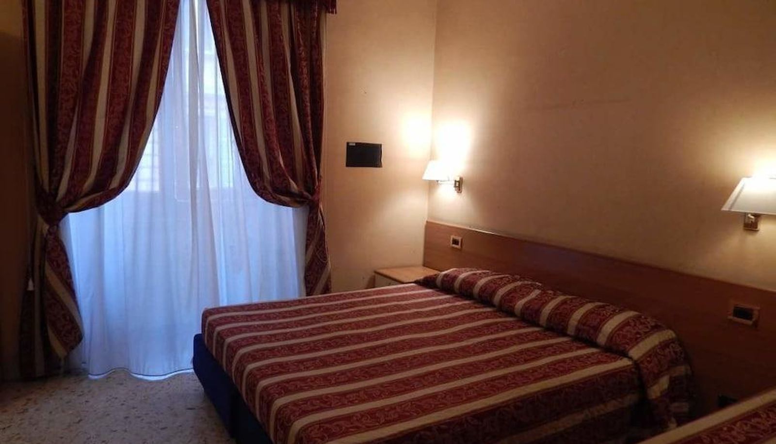 Quadruple room - Hotel Milazzo