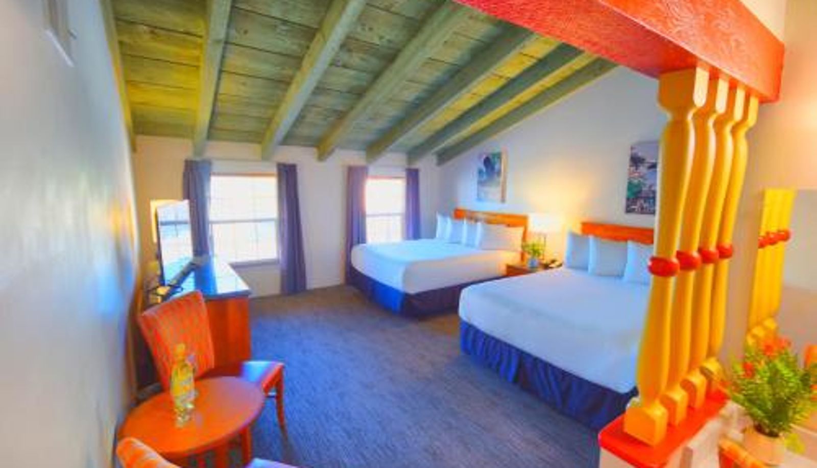 Info - Royal Copenhagen Inn