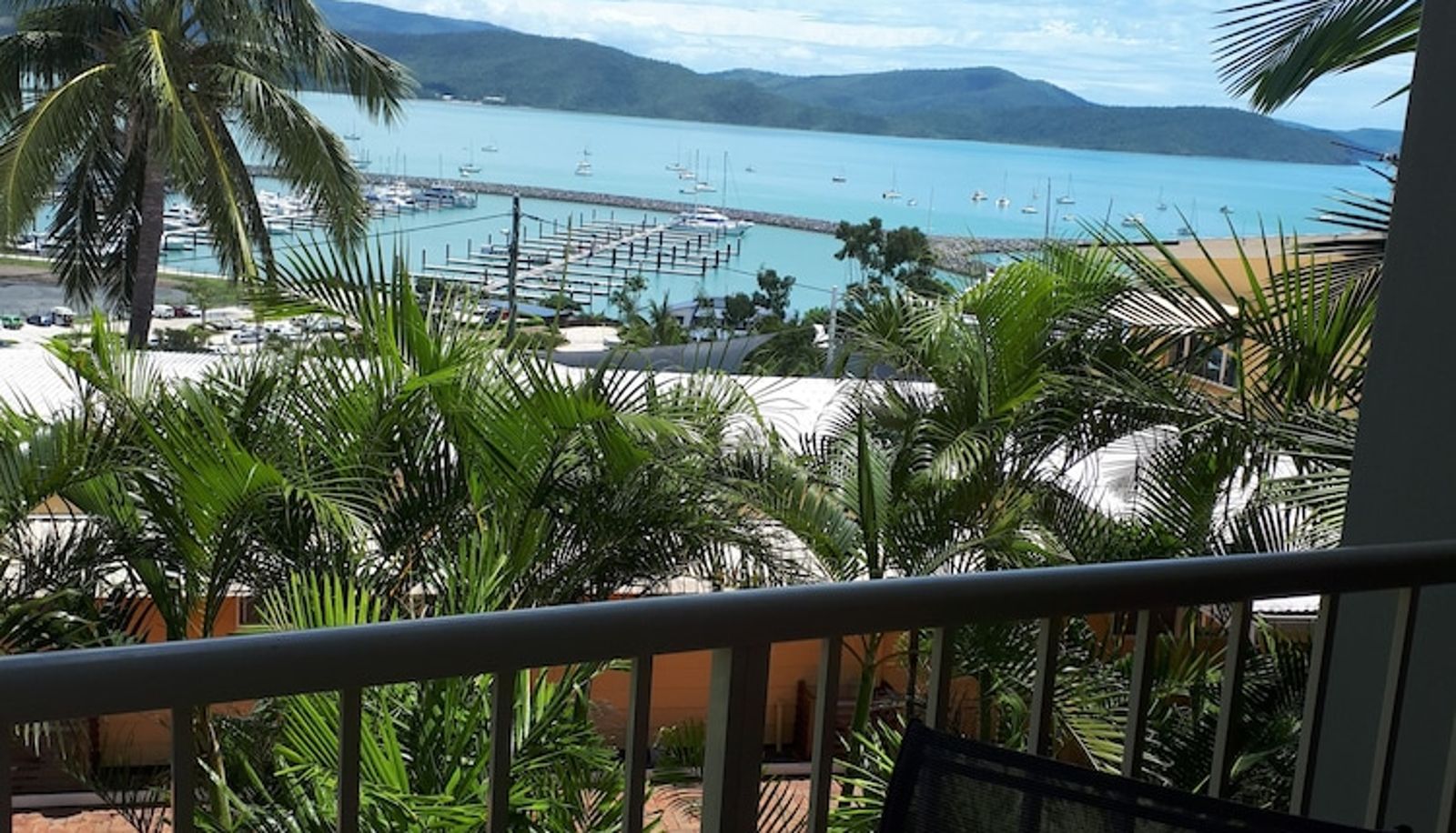 Info - Airlie Apartments