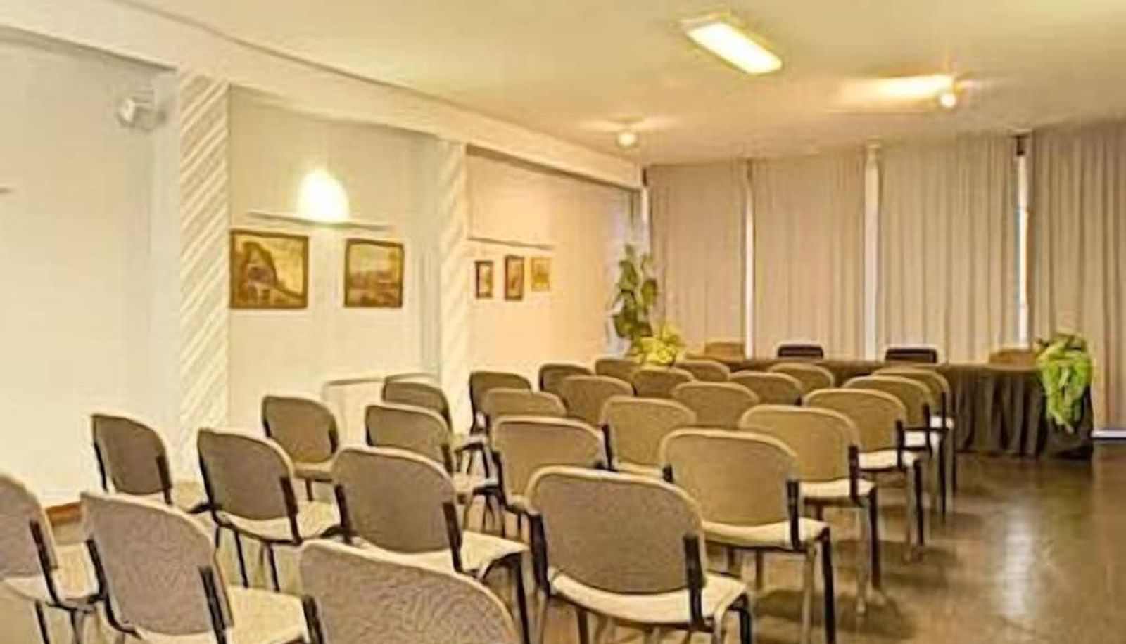Sala de reuniones - Nuovo Hotel Bristol
