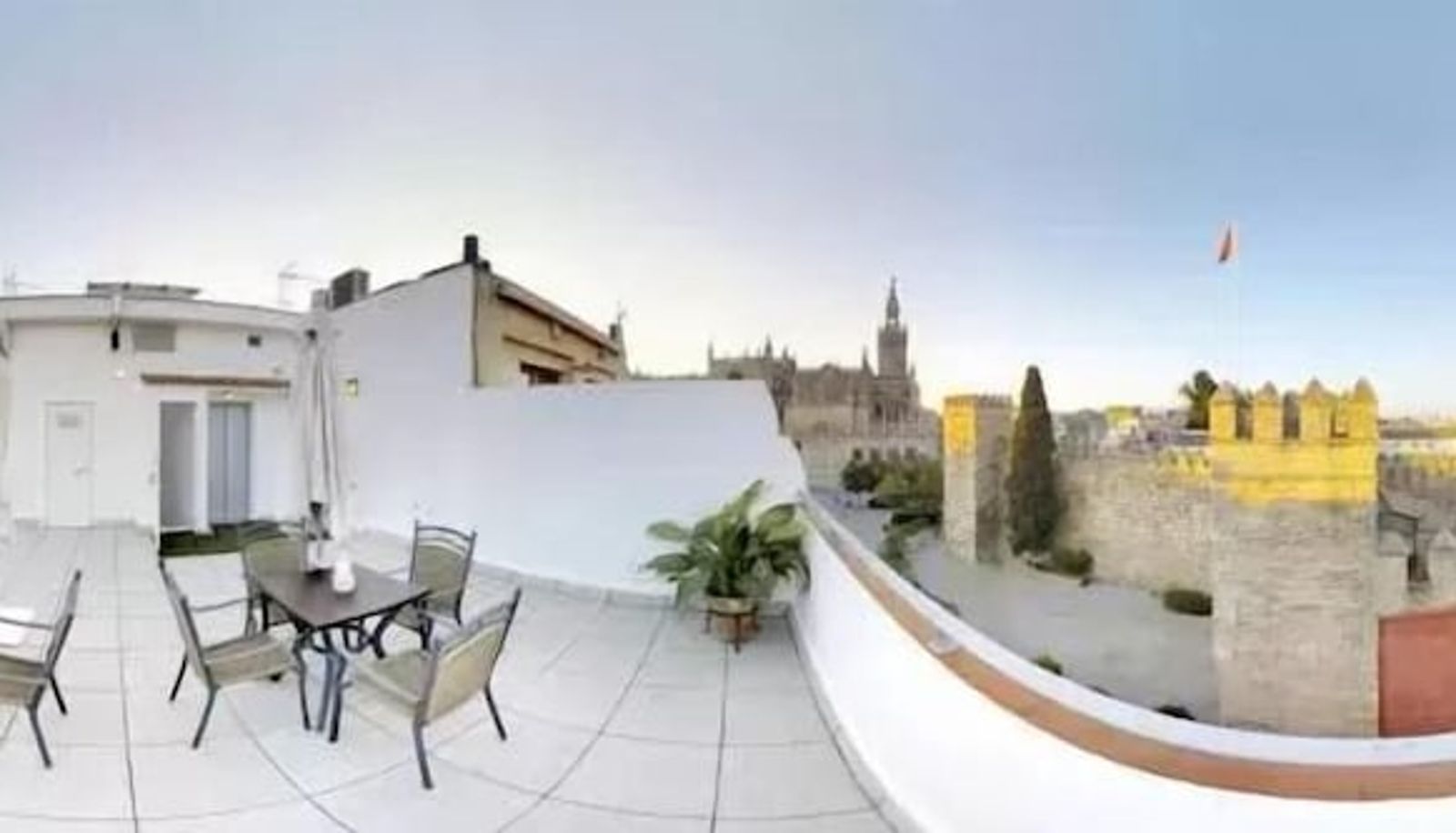 Info - Suites Murillo Alcazar