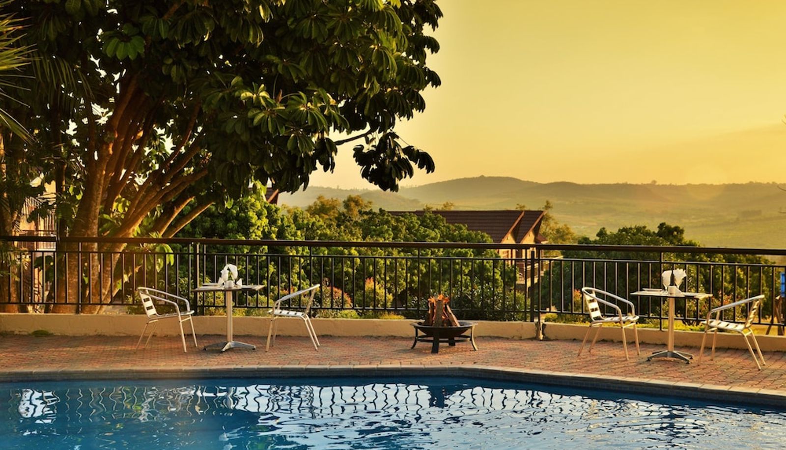 Pool - Destiny Lodge White River