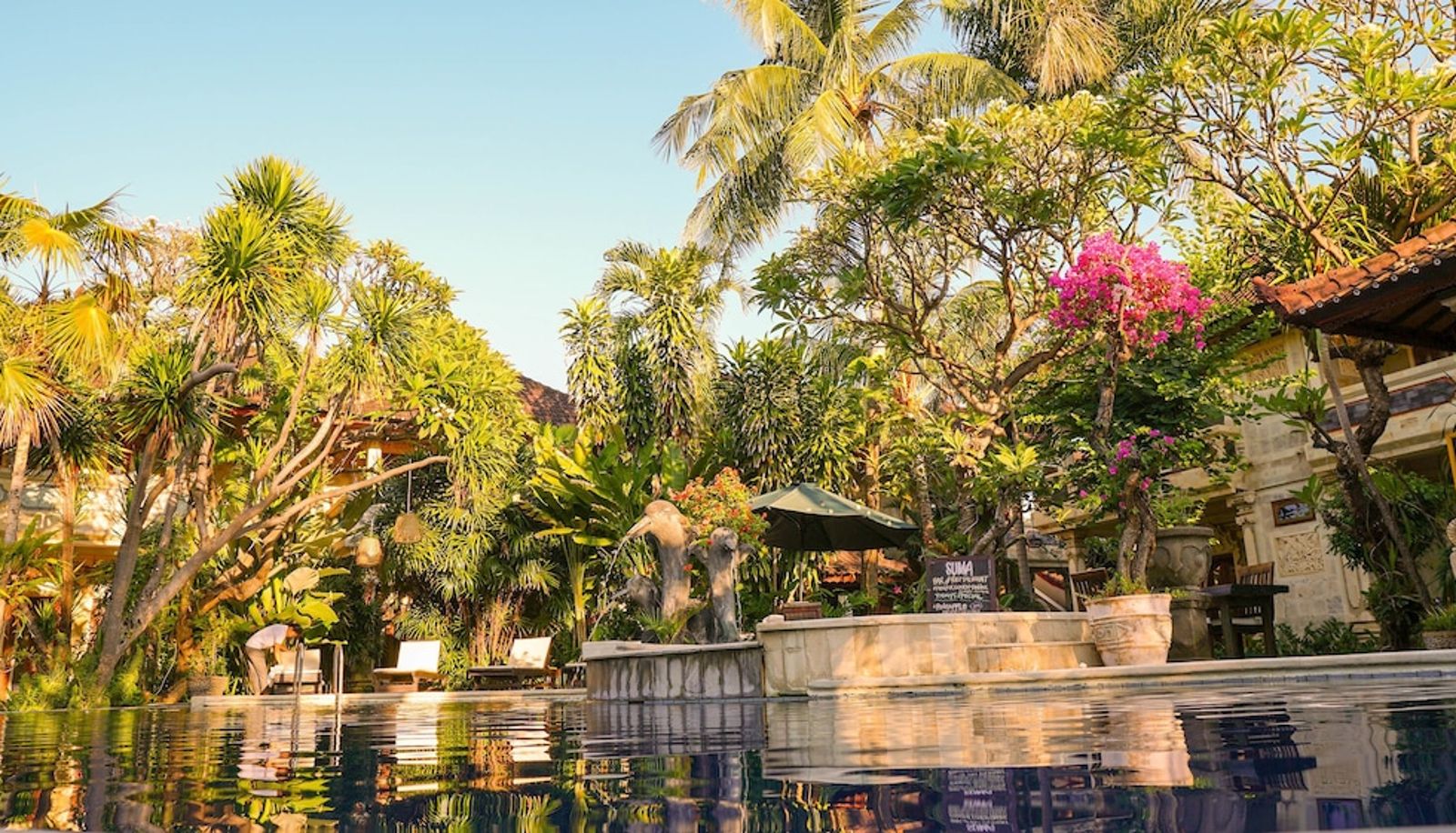 Piscina - Hotel Suma