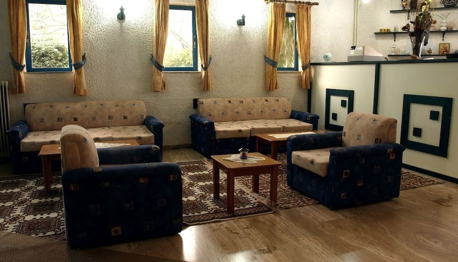 Hall - Sea View