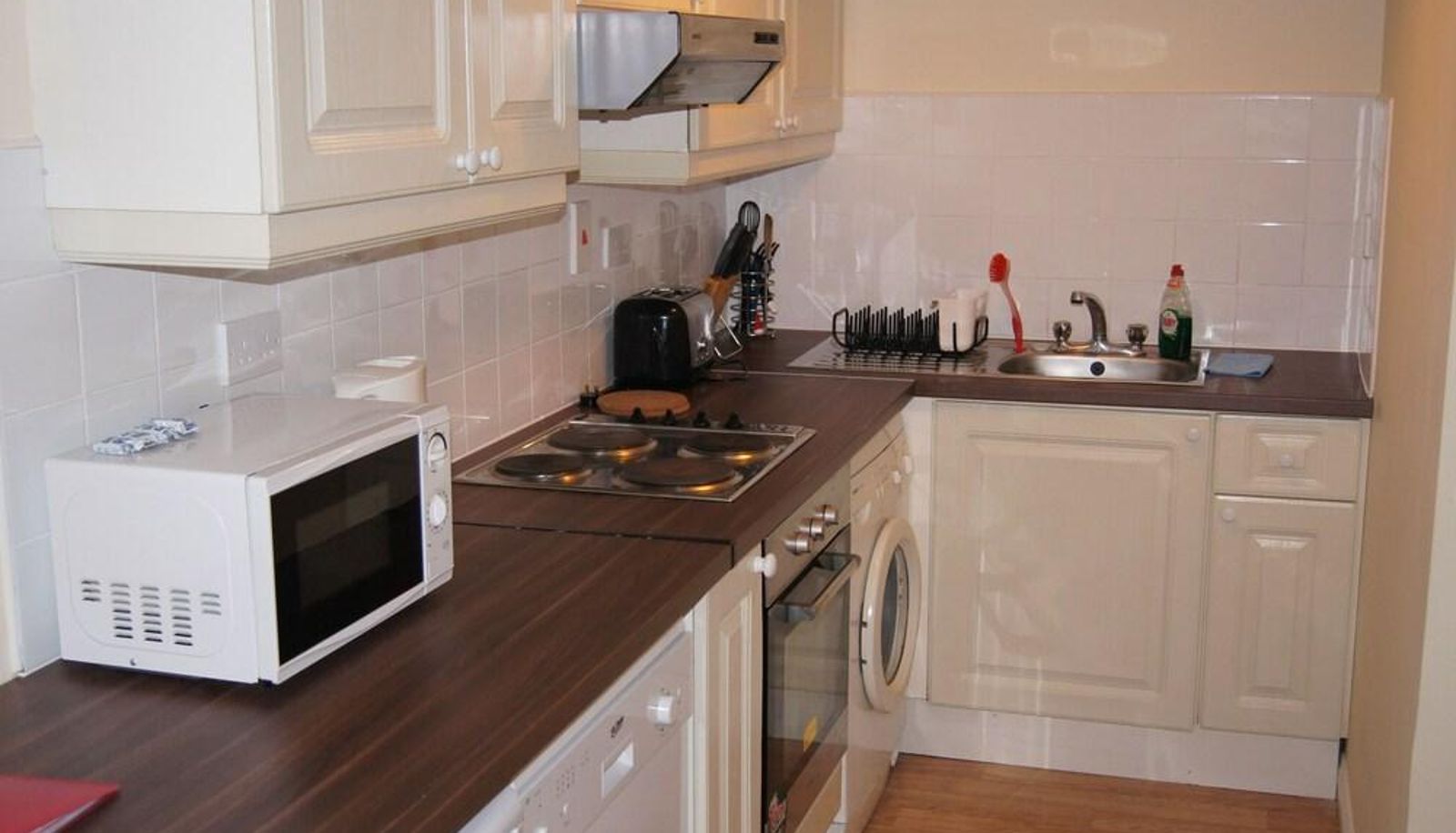 Información - Waterside Holiday Apartments