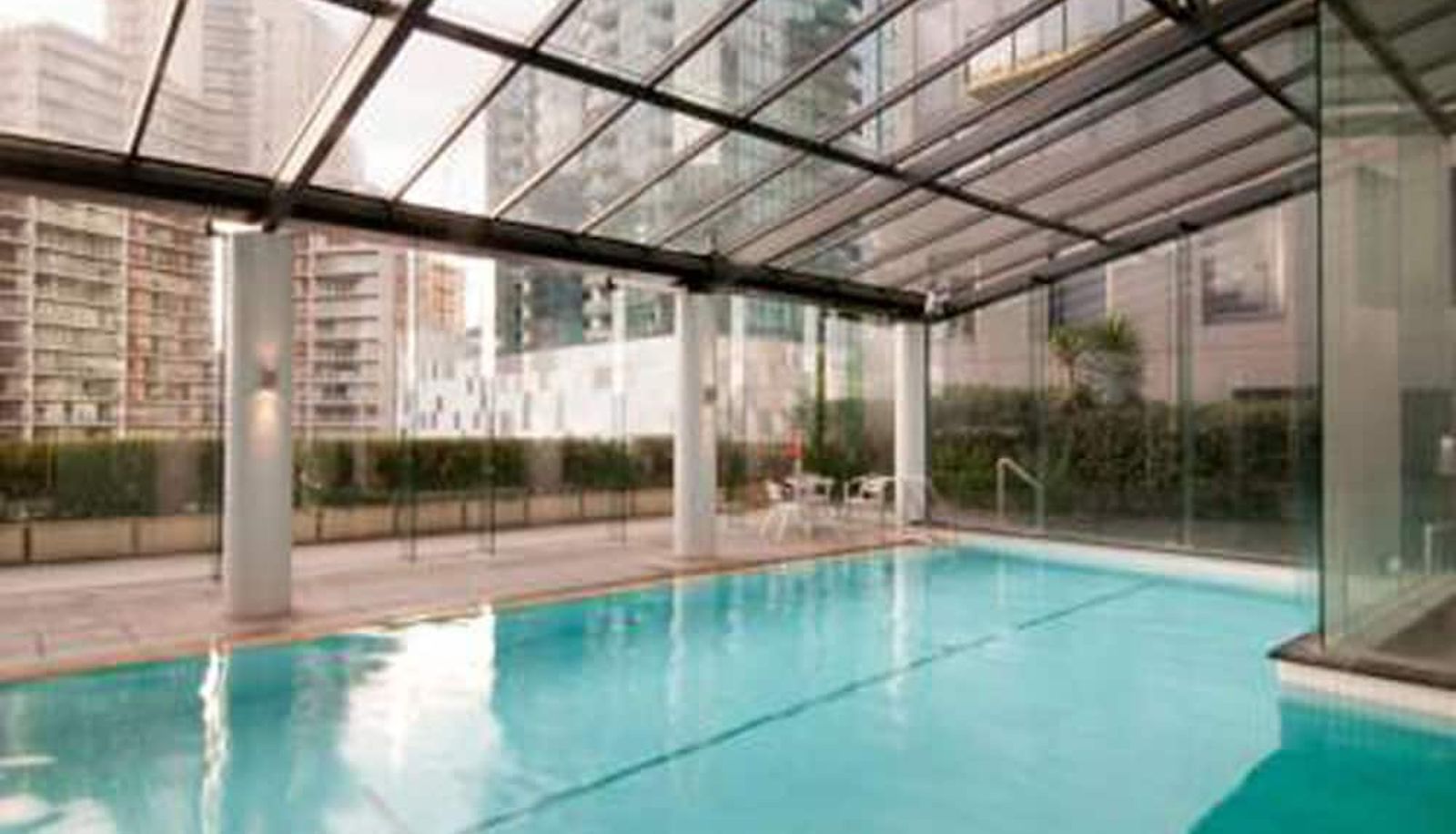 Piscina - Inner Melbourne Serviced Apartments