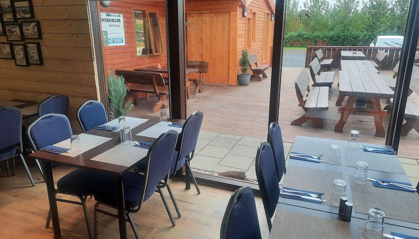 Restaurant - Minniborgir Cottages & Restaurant