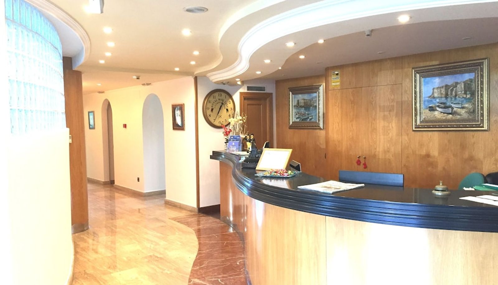 Reception - Hotel Nueva Plaza