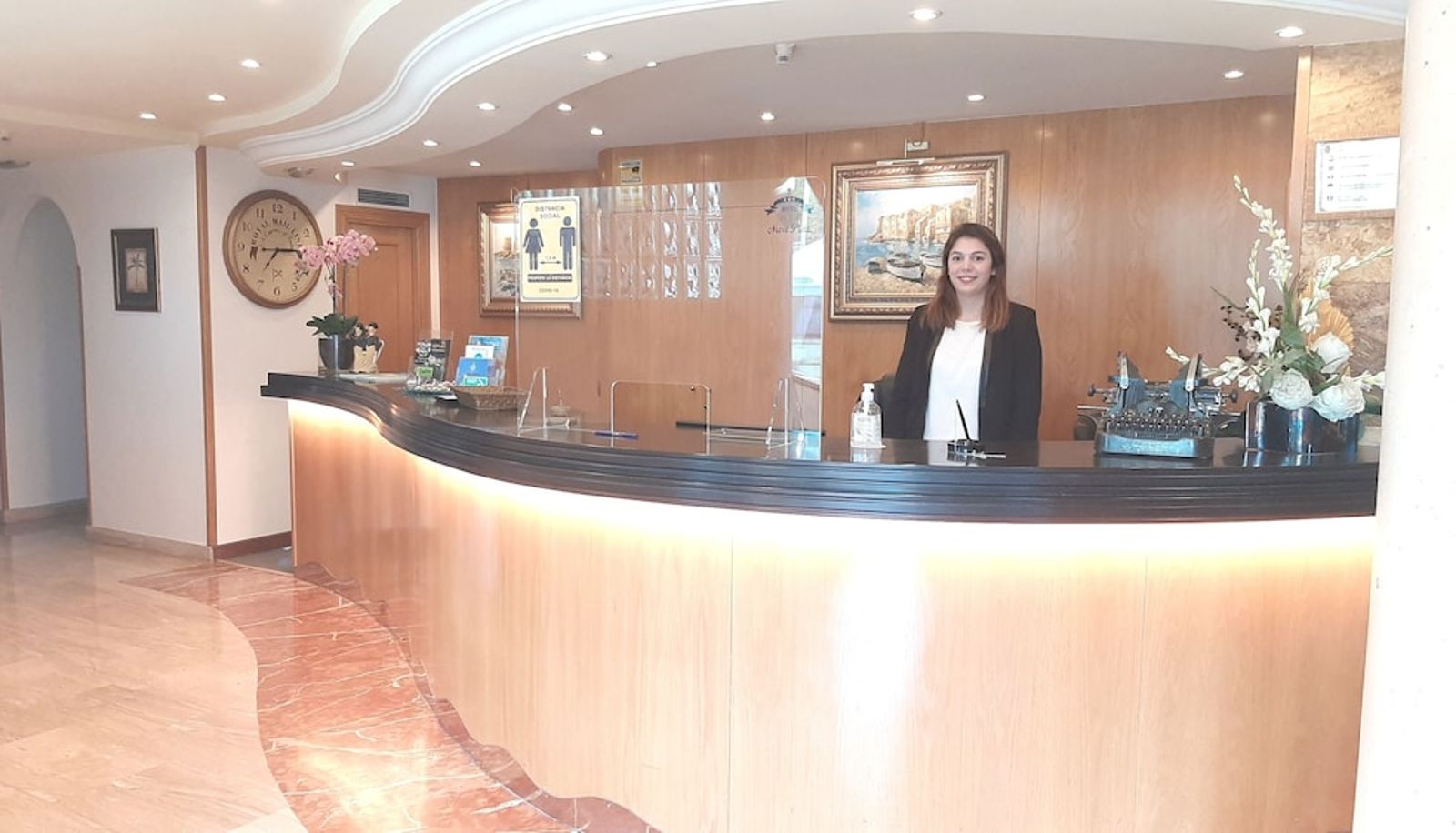 Reception - Hotel Nueva Plaza
