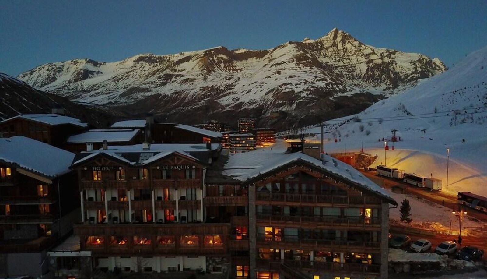 Environs - Hotel Le Paquis