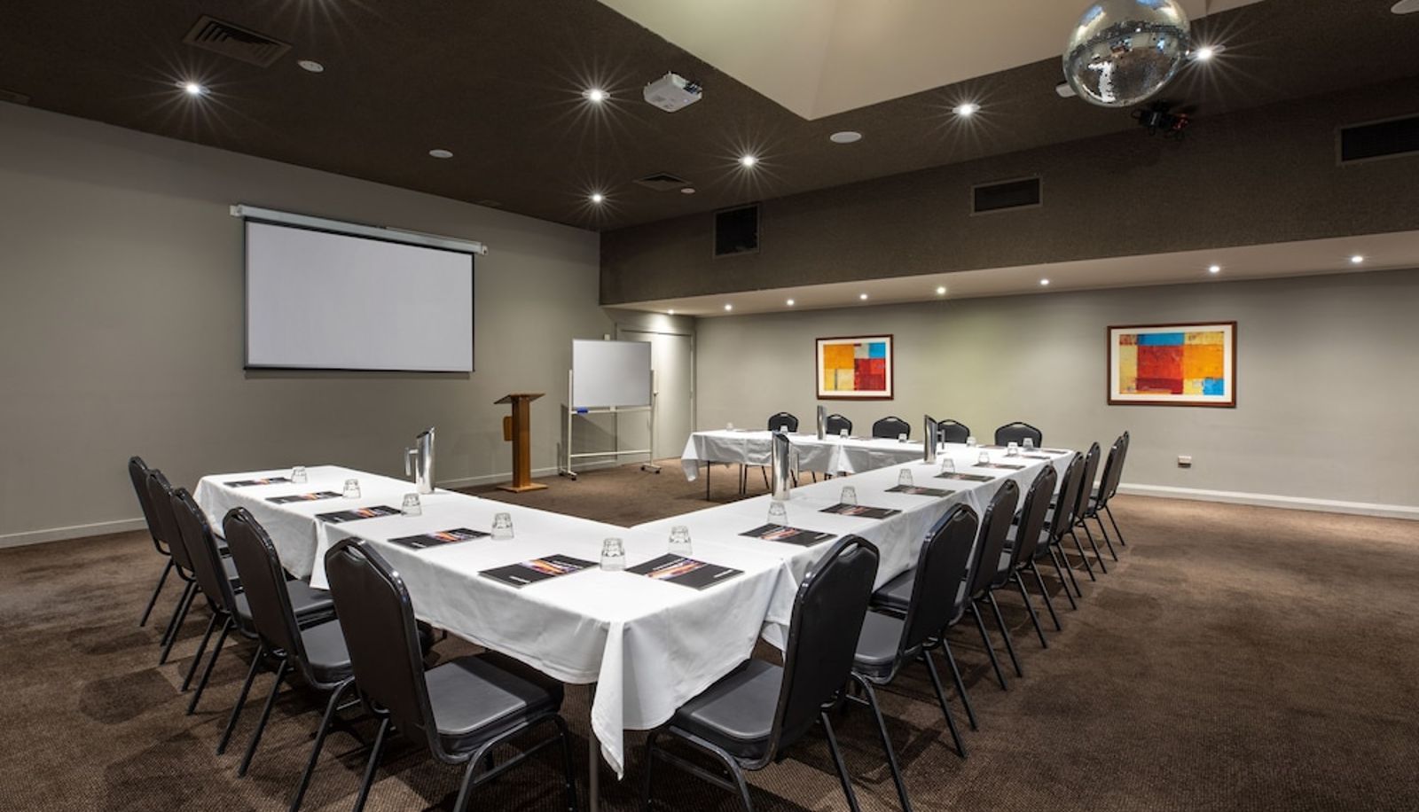 Meeting room - Nightcap at Sandbelt Hotel