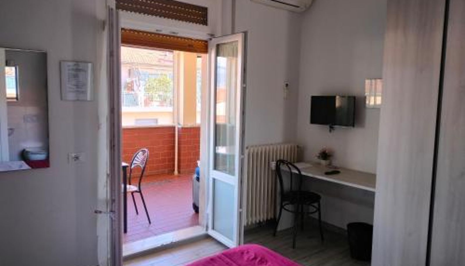 Info - Il Grillo Di Firenze B&B