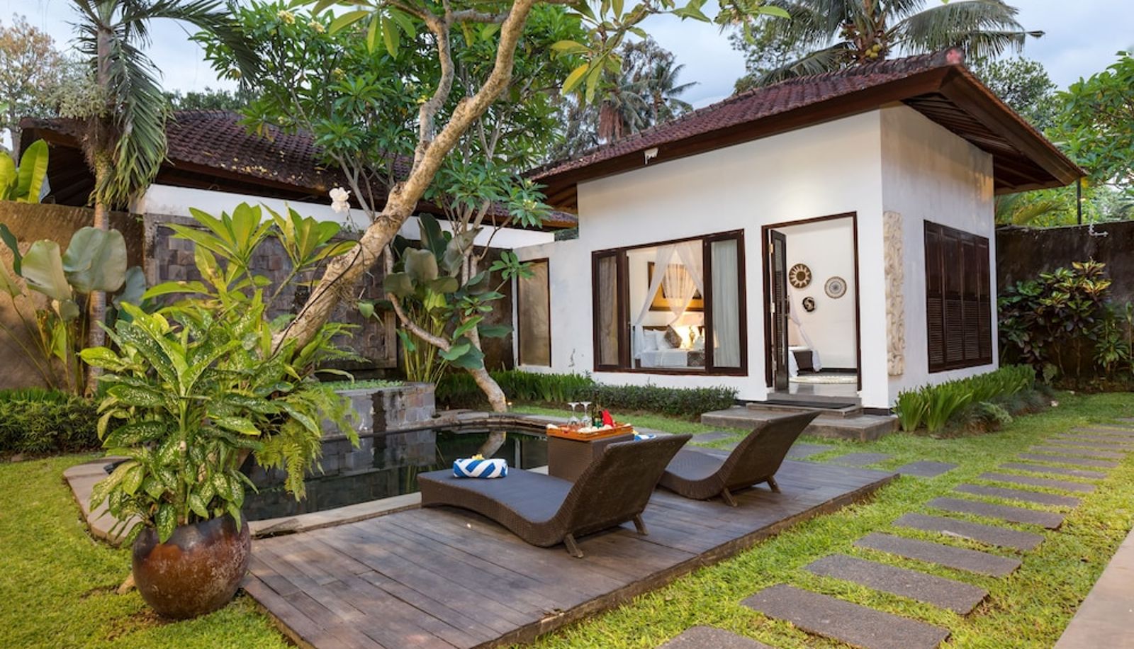 Zwembad - Ubud Raya Villa
