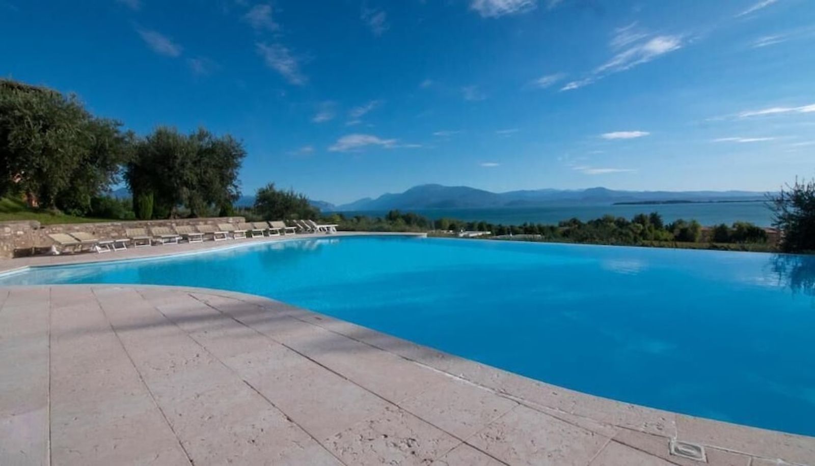 Piscine - Castello Belvedere Apartments
