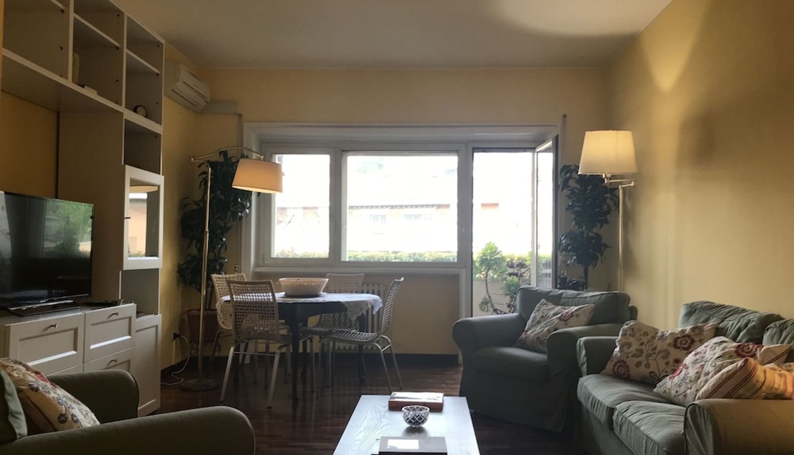 Hall - Le Finestre sul Vaticano