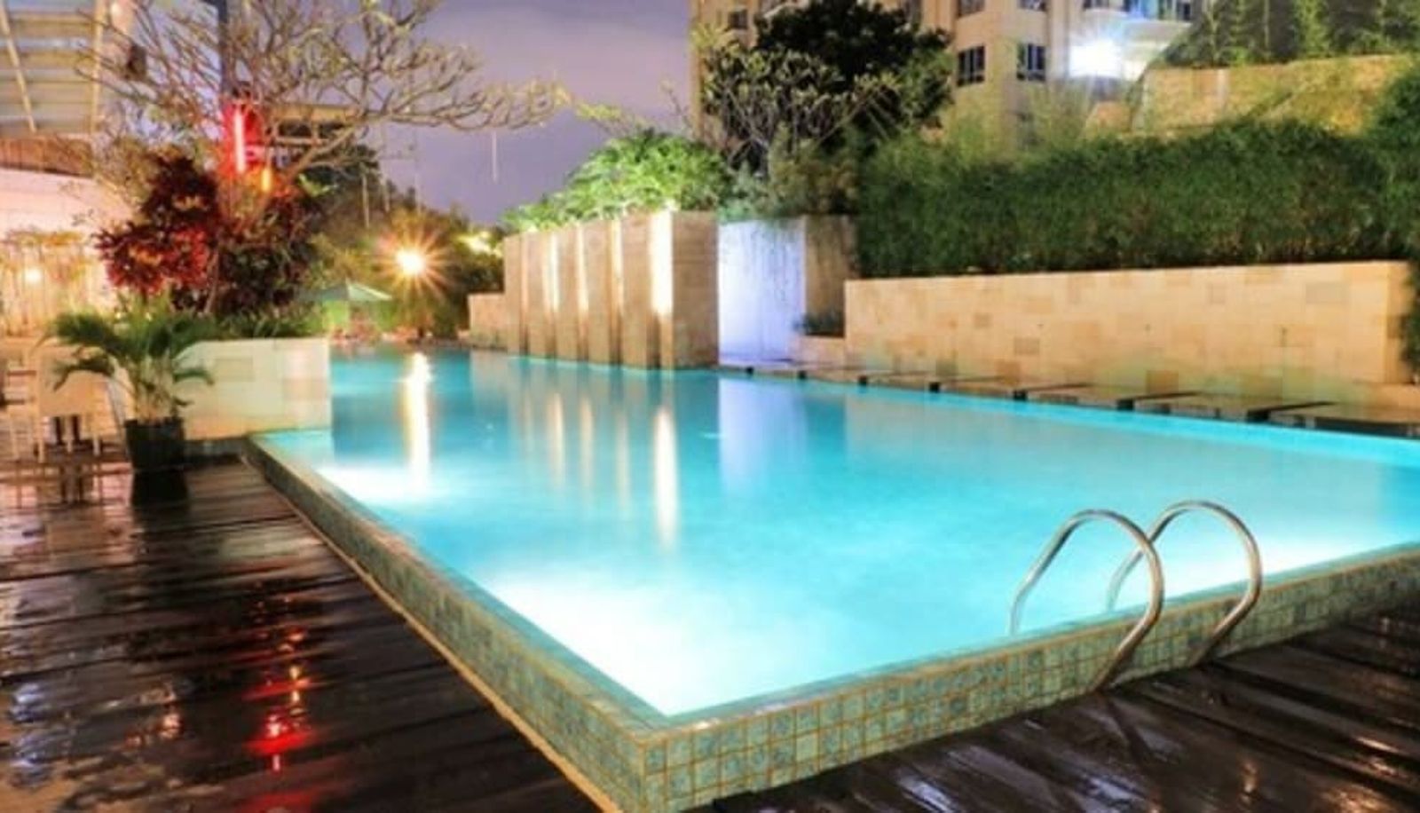 Basen - éL Hotel Jakarta