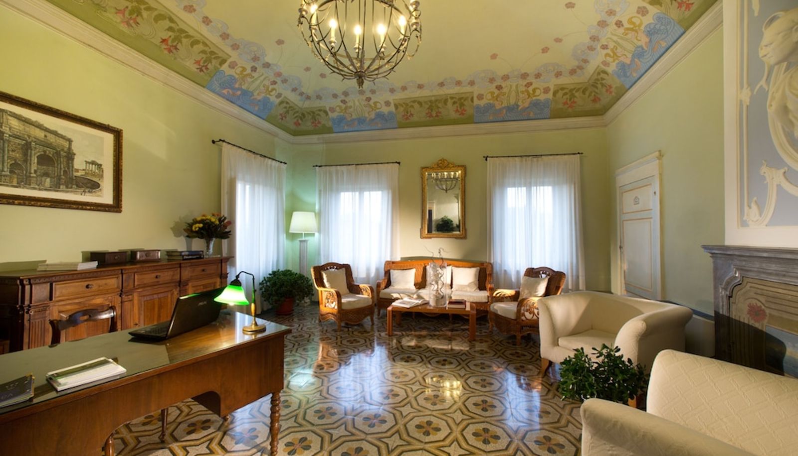 Hall - Palazzo di Valli