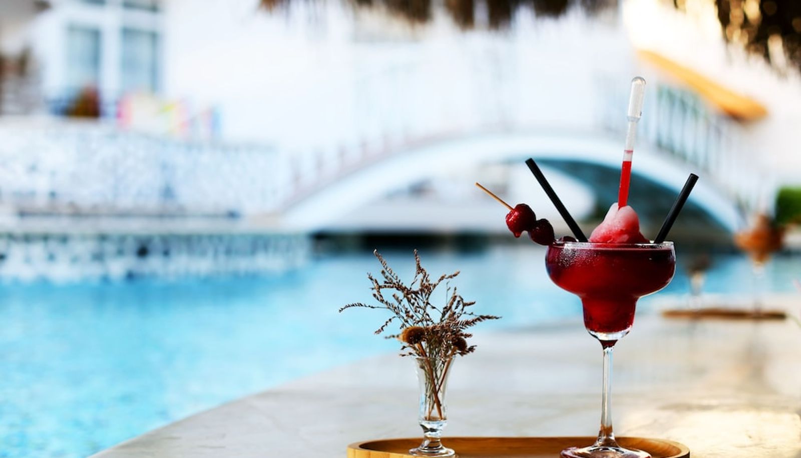 Zwembad - The PINEHILL Hotel & Suites