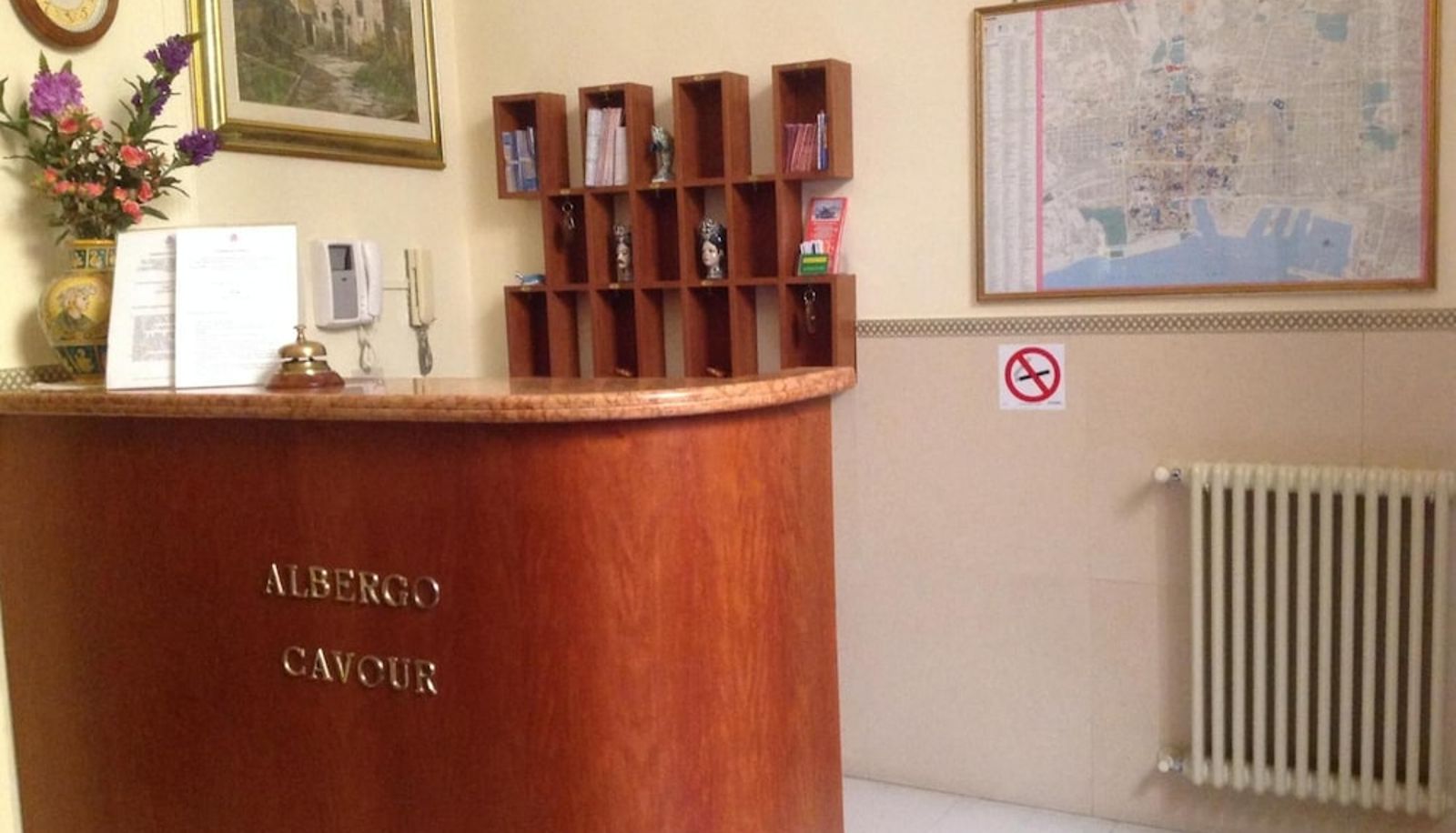 Hal - Albergo Cavour