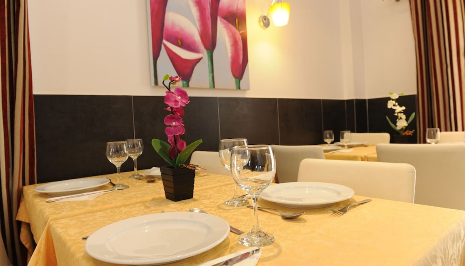 Restaurant - Inn Luanda