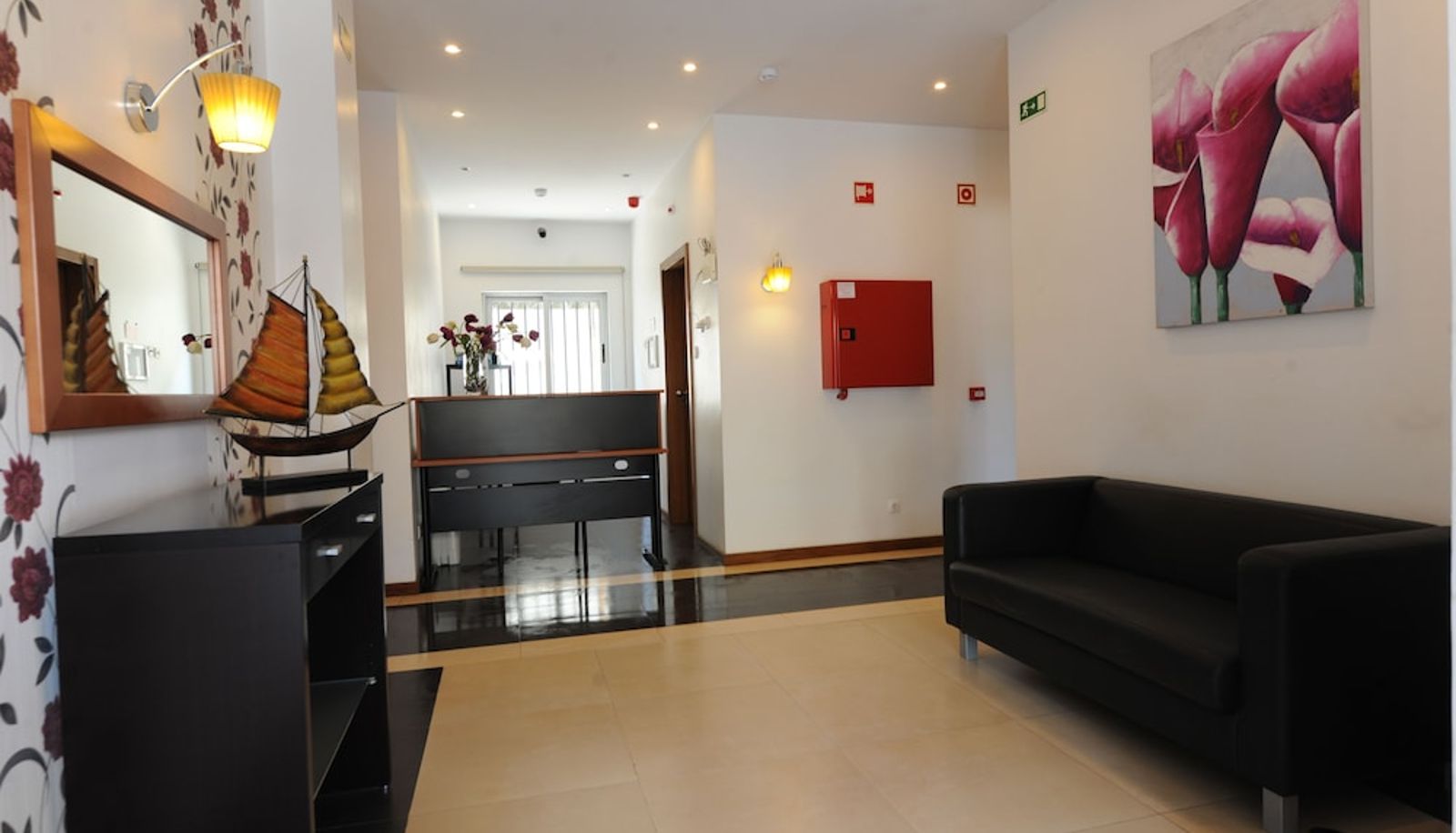 Reception - Inn Luanda