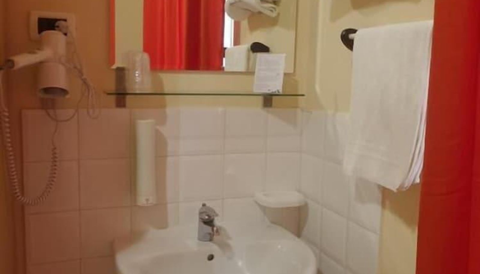 Habitación económica (individual) - Hotel Astor