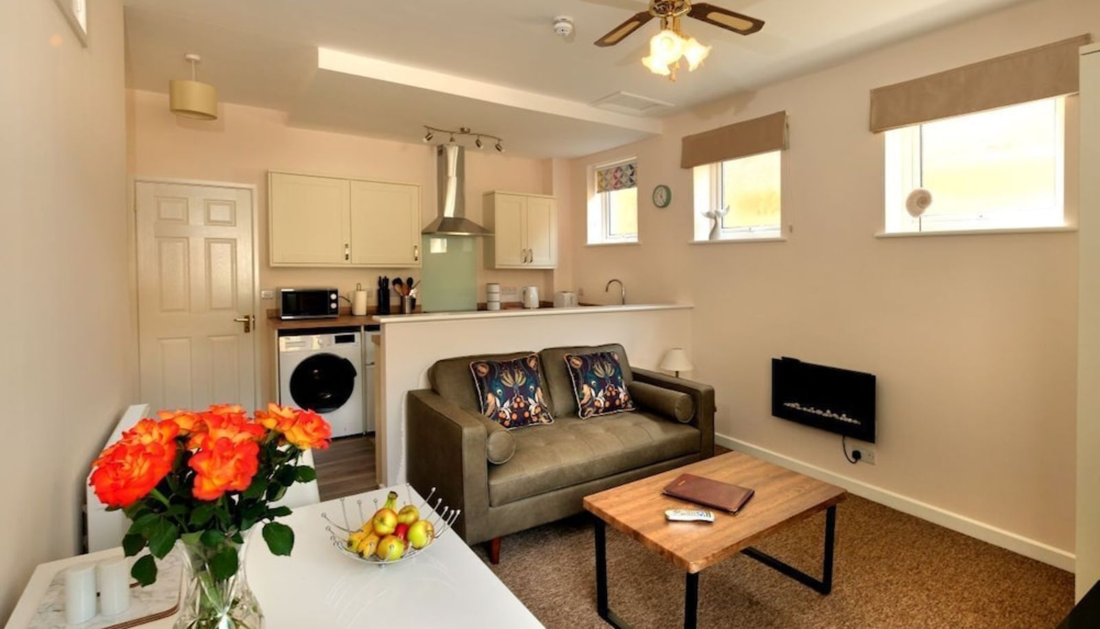 Info - Beachside Suites