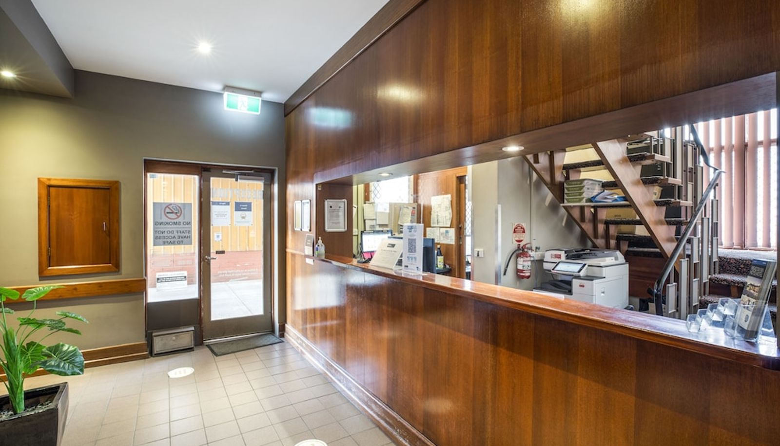Rezeption - Meadow Inn Hotel-Motel