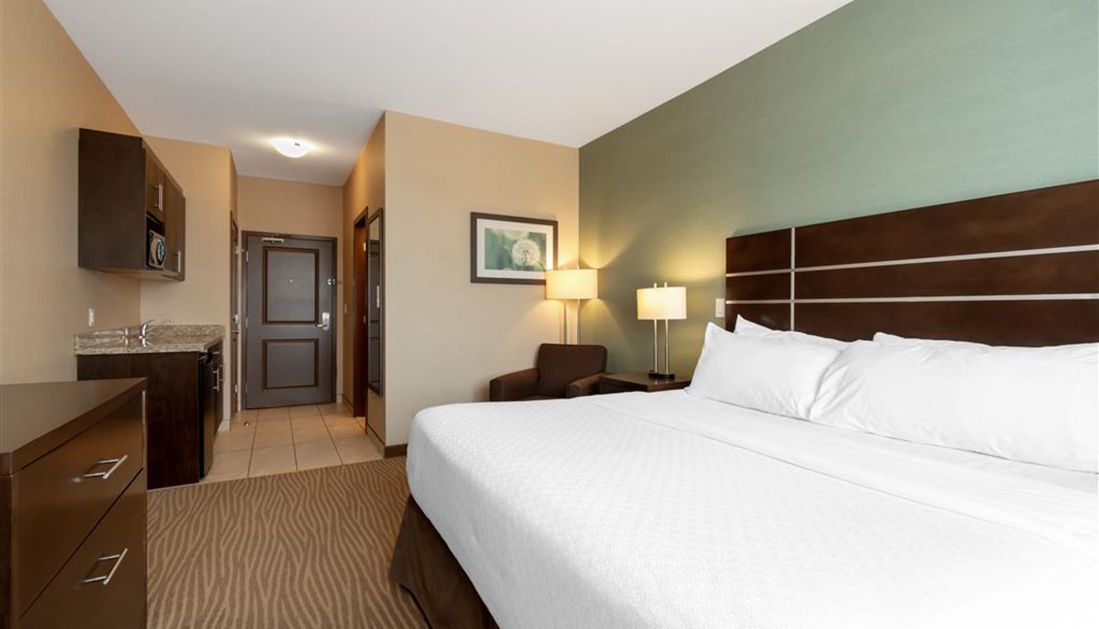 Room - Best Western Plus Moosomin Hotel