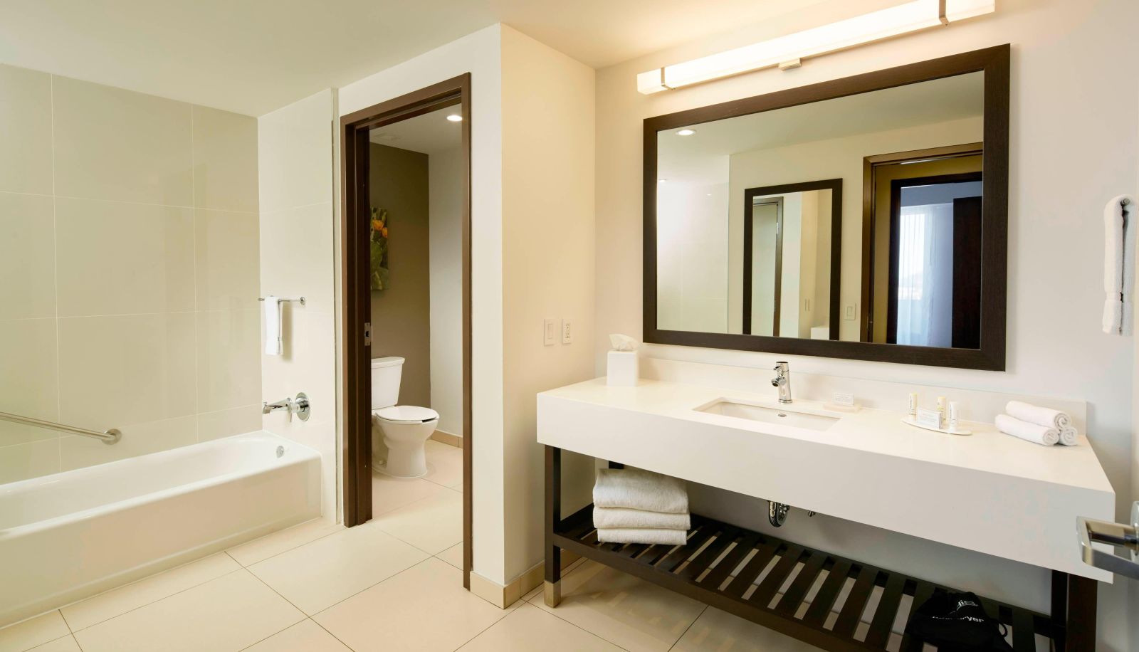 Zimmer - Courtyard by Marriott Hermosillo