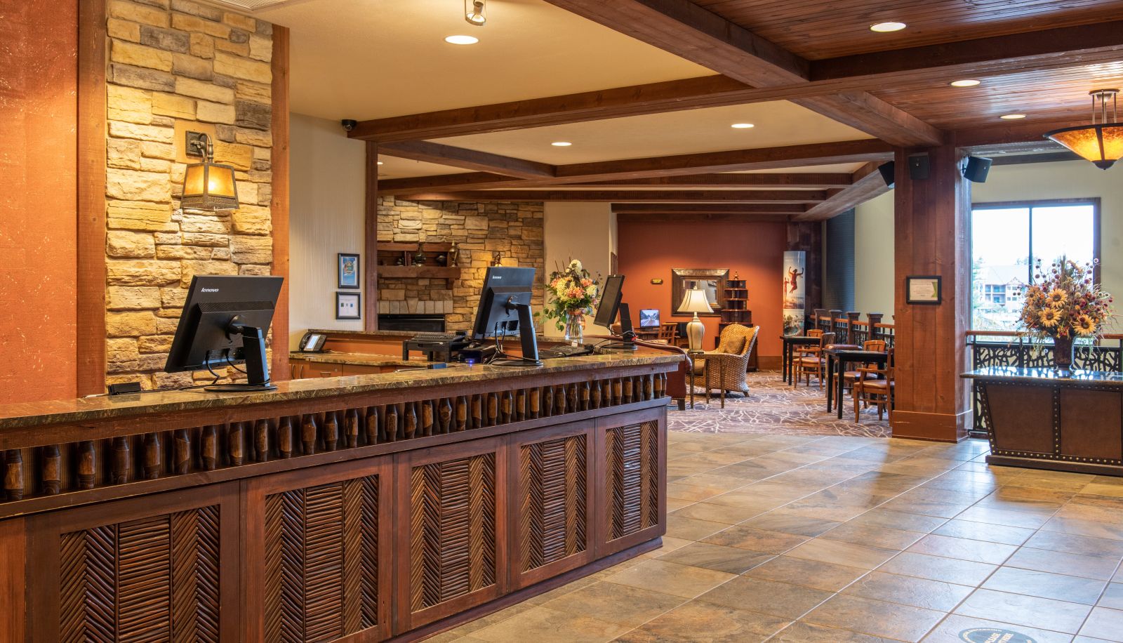 Hall - Club Wyndham Glacier Canyon