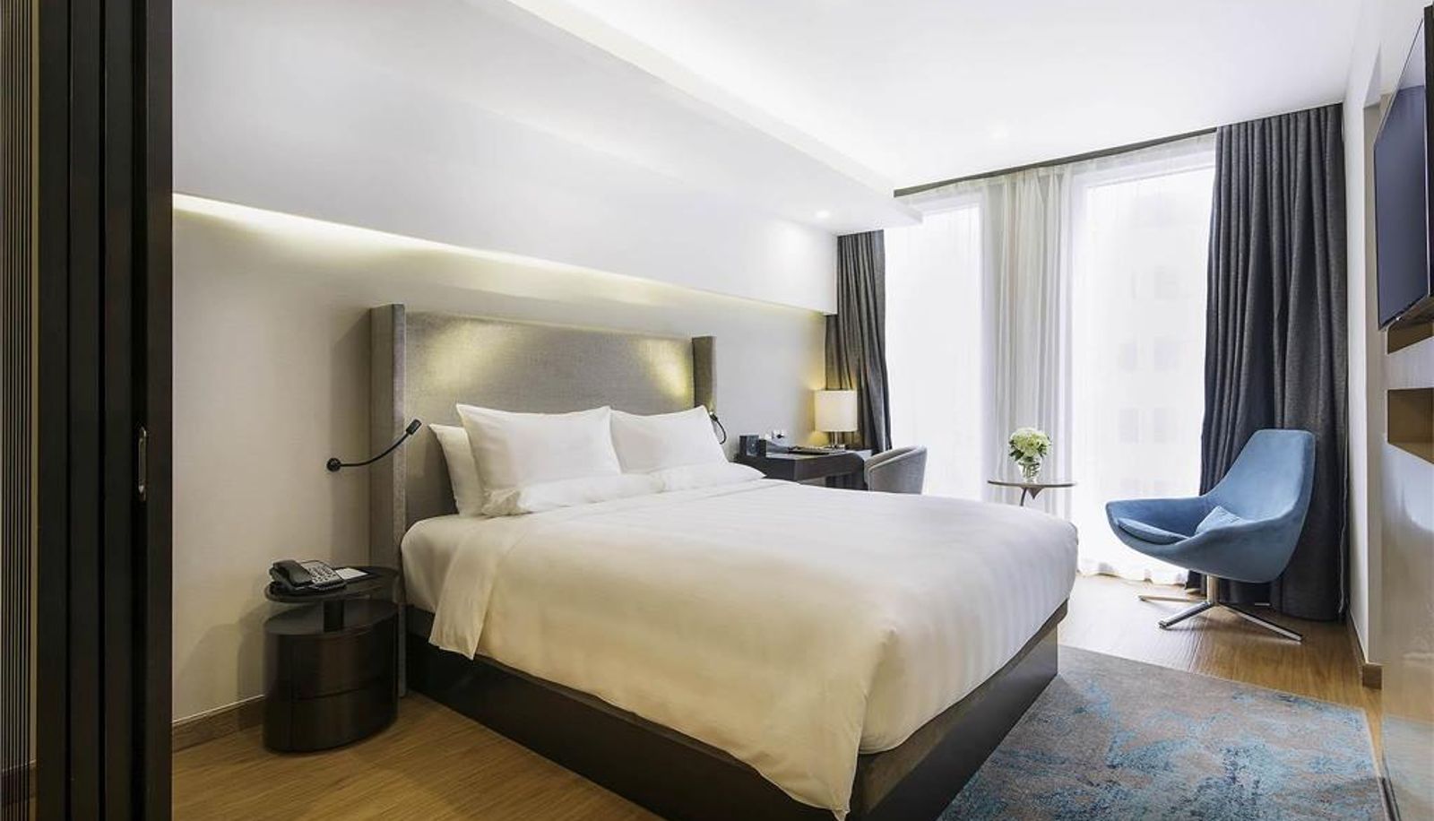 Zimmer - Novotel Suites Hanoi