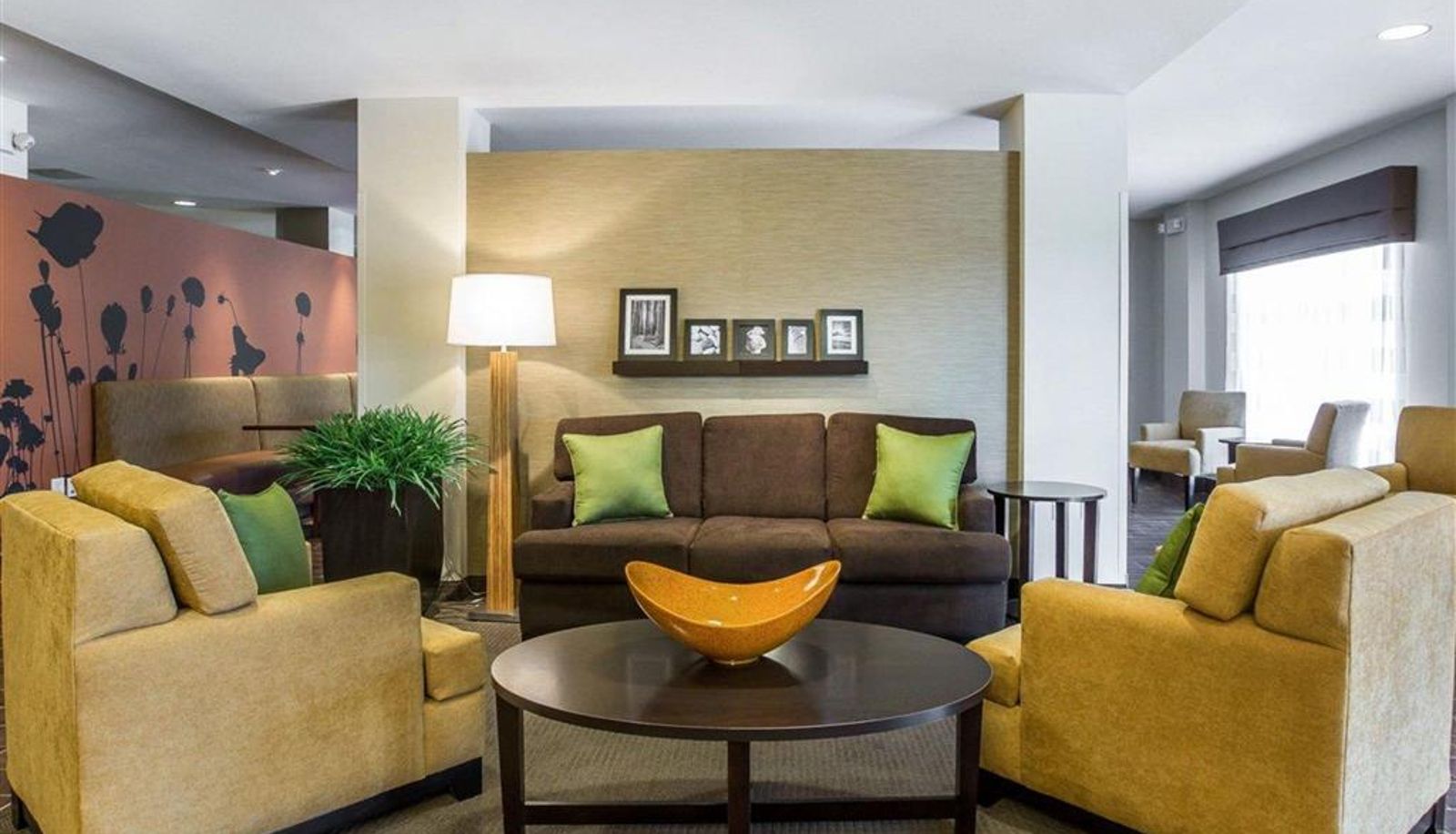 Lobby - MainStay Suites Cartersville - Emerson Lake Point