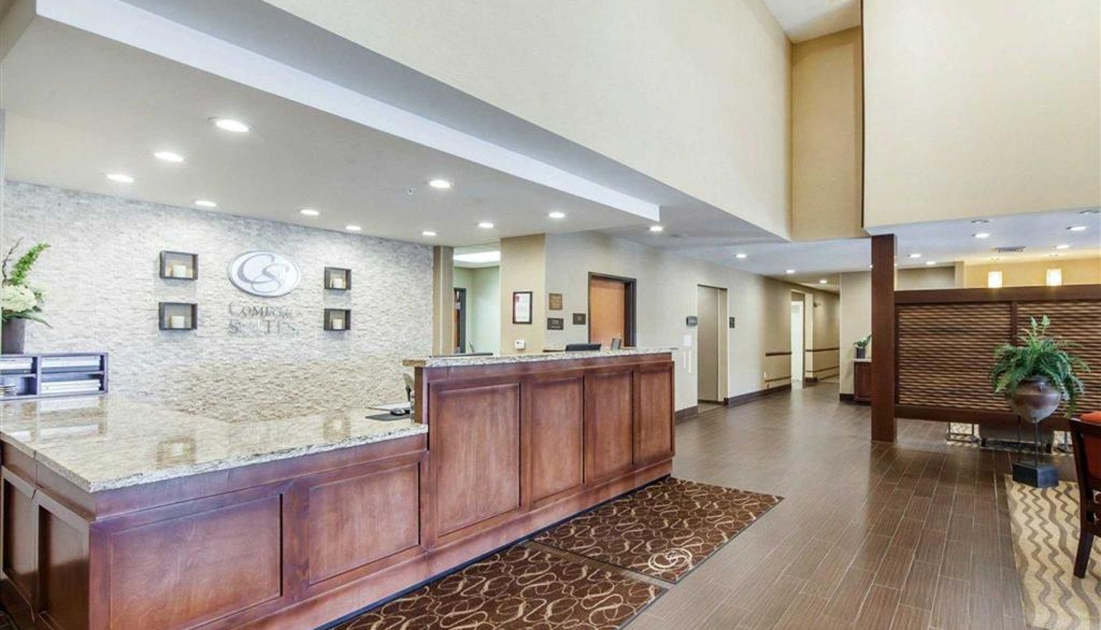 Lobby - Comfort Suites Marietta-Parkersburg