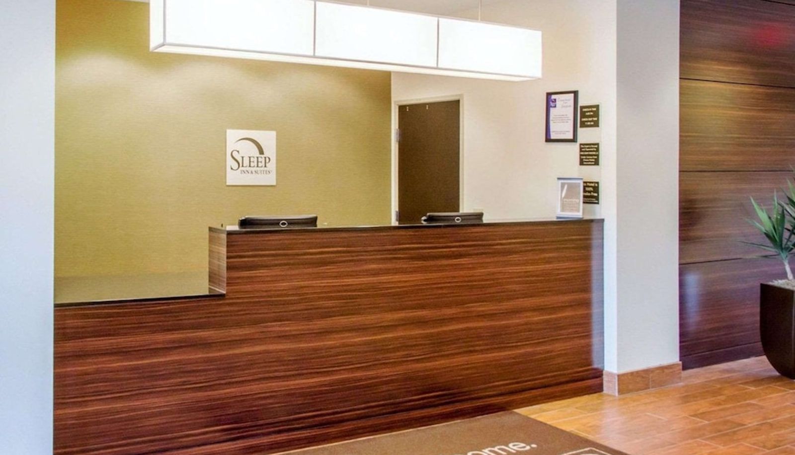 Hall - Sleep Inn & Suites Parkersburg - Marietta