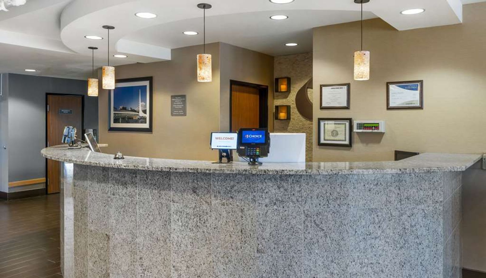 Lobby - Comfort Suites Redding - Shasta Lake