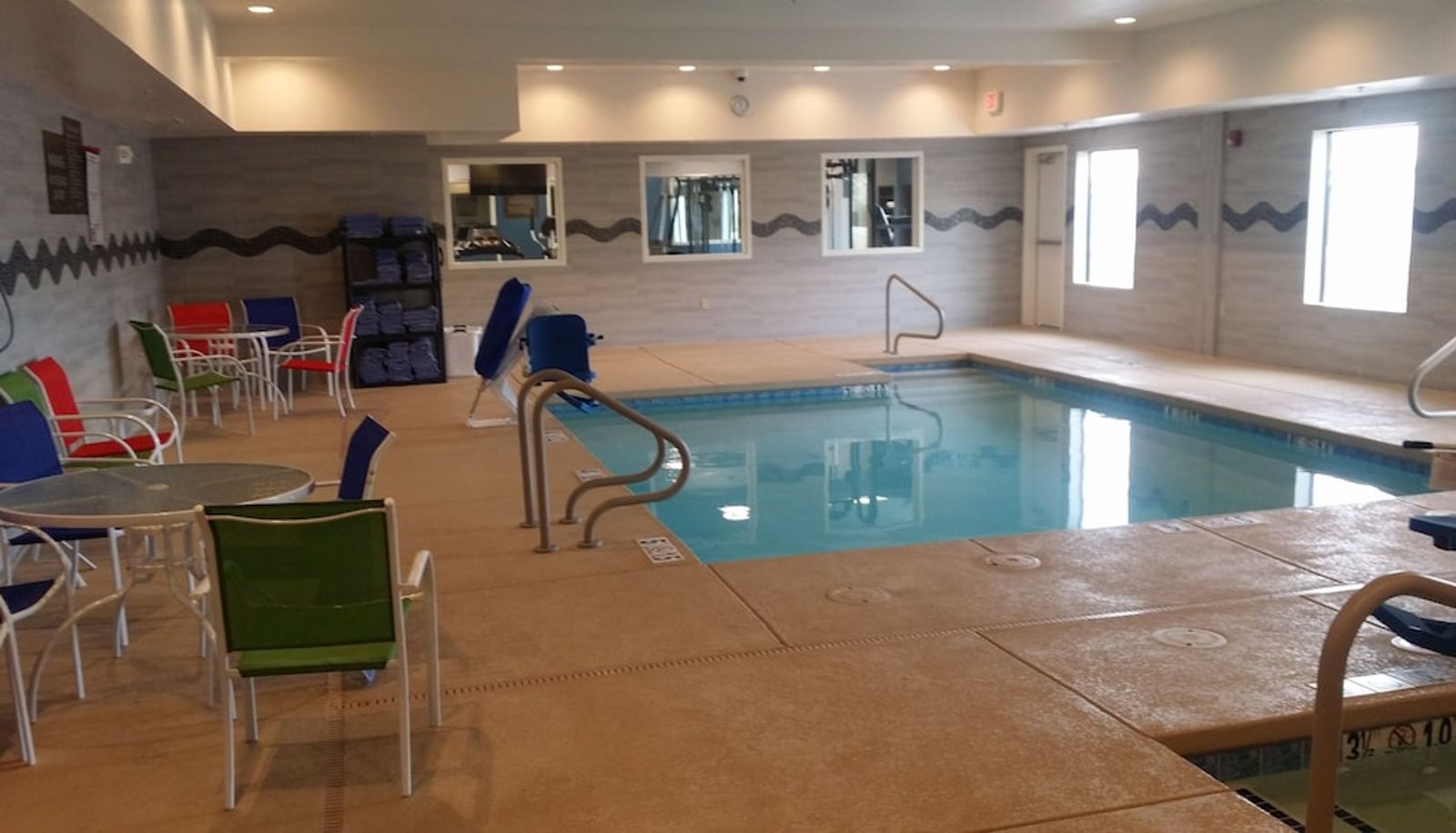 Pool - Comfort Suites Las Cruces I - 25 North