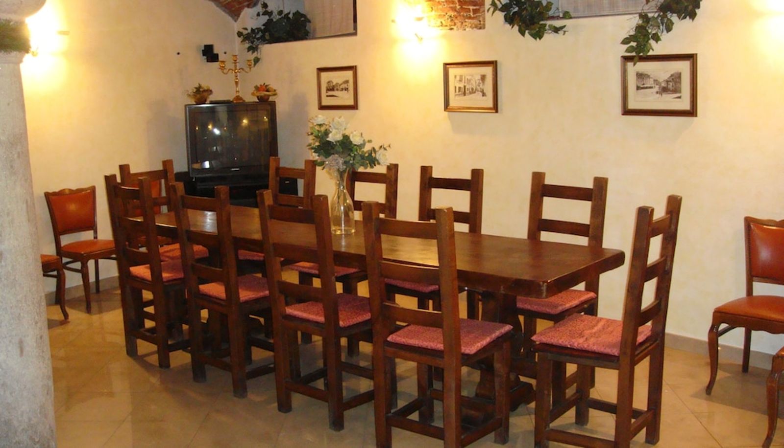 Sala riunioni - Corona